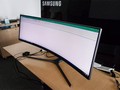 Màn hình của Samsung có kích thước 49 inch