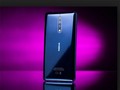 Nokia 8 là smartphone có cấu hình cao nhất trong dòng sản phẩm mang thương hiệu Nokia của HMD Global (ảnh: Cnet)