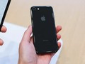 Chi phí thay thế mặt lưng kính của iPhone 8 và iPhone 8 Plus rất đắt đỏ (ảnh: The Verge)
