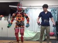 Điều khiển robot thông qua thiết bị HTC Vive (ảnh: The Verge)