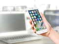 iPhone có thể dễ dàng bị mở khóa (ảnh Steemit)