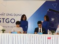 Ông Nguyễn Hữu Tuất, Tổng Giám đốc FastGo (thứ hai từ trái sang) ký thỏa thuận hợp tác với các đối tác PIT, MasterCard và Open99
