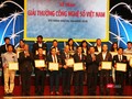 Giải thưởng Công nghệ số Việt Nam 2018 dù được tổ chức lần đầu tiên nhưng đã nhận được sự ủng hộ nhiệt tình của cộng đồng doanh nghiệp, khởi nghiệp công nghệ.