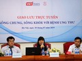 Cuộc giao lưu trực tuyến "Sống chung, sống khỏe với ung thư do VietTimes phối hợp với Đại học Y tổ chức (ảnh: Đ.K)
