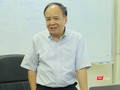 PGS.TS Nguyễn Ái Việt trong một cuộc hội thảo về dịch thuật tổ chức tại Đại học Bách Khoa Hà Nội.
