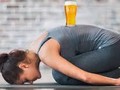 Tập Yoga và uống bia