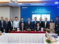Bà Nguyễn Thị Hương Giang - TGĐ PJICO và ông Trần Huy Bảo Giang -TGĐ FPT Digital - ký kết khởi động dự án Tư vấn thực hiện chuyển đổi số