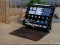 iPad Pro M4 cùng bàn phím Magic Keyboard mới (Ảnh: Engadget)