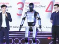Ông Ngô Quốc Hưng giới thiệu về robot VR H3 của VinRobotics