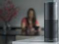 Loa thông minh Echo của Amazon tích hợp trợ lý ảo Alexa để thực hiện mệnh lệnh của người dùng (ảnh: Komando)