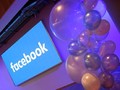 Facebook sẽ đưa Instagram Stories lên WhatsApp vào cuối năm nay (Ảnh Reuters)