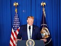 Tổng thống Trump đe dọa tấn công Iran nếu có hành động trả đũa (Ảnh: Reuters)