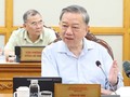 Tổng Bí thư: Khuyến khích cán bộ còn tuổi làm việc, giữ nguyên số cấp phó sau sáp nhập