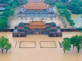 Di tích Cố đô Huế ngập sâu trong nước.