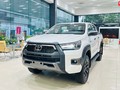 Cận cảnh Toyota Hilux 2024: Thêm phiên bản, giá bán từ 668 triệu đồng