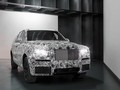 Rolls-Royce Cullian ra dáng SUV nhưng phần đầu xe chịu nhiều ảnh hưởng của Phantom.