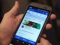 News Feed của nhiều người dùng Facebook bỗng nhiên hiển thị bài viết cũ- (ẢNH: AFP).