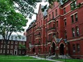 “Harvard là nơi người ta đeo lên mình những khuôn mặt giả tạo chính đáng”