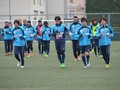 Tuấn Anh (bìa trái, hàng đầu) trong buổi tập của CLB Yokohama Ảnh: YOKOHAMA FC