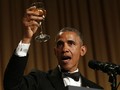Tổng thống Obama trong bữa tiệc năm 2011. Ảnh: AFP