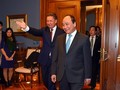 Thủ tướng Chính phủ Nguyễn Xuân Phúc đến thăm Tập đoàn dầu khí Gazprom.