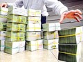 Tiếp tục bơm ròng 27.400 tỷ đồng, lãi suất liên ngân hàng tăng mạnh. (Ảnh: Internet)