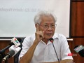 GS. Hồ Ngọc Đại nói về sách Công nghệ Giáo dục (ảnh: Đăng Khoa)