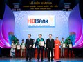 Đại diện HDBank tại buổi lễ