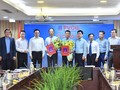 Lãnh đạo PVN và HĐQT PVOil trao quyết định và chúc mừng Chủ tịch HĐQT, TGĐ PVOil (Nguồn: PVOil)