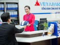Ông Phương Hữu Việt rời ghế Chủ tịch HĐQT VAB sau 10 năm gắn bó (Ảnh: VAB)