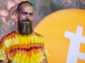 Jack Dorsey, đồng sáng lập và CEO của Twitter Inc. và Square Inc., phát biểu trong hội nghị Bitcoin 2021 ở Miami, Florida, Mỹ ngày 4/6/2021 - Ảnh: Getty Images