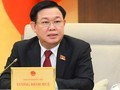 Chủ tịch Quốc hội Vương Đình Huệ cảnh báo tình trạng sốt đất, chứng khoán tăng nóng khi thảo luận về gói kích thích kinh tế