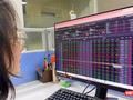 Chứng khoán 'đỏ lửa' phiên cuối tuần