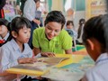 Hoa hậu H'Hen Niê ở thư viện Room to Read Lâm Đồng