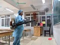 Phun khử sát khuẩn tại các trường trên địa bàn TP.HCM (Ảnh: HB)