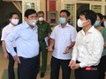 Chủ tịch UBND TPHCM Nguyễn Thành Phong chỉ đạo các quận trong công tác phòng, chống dịch COVID-19 (Ảnh: Đình Dân)