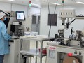 Sản xuất công nghệ cao ở công ty Điện Quang (Ảnh: Hòa Bình)