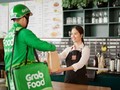 Vận chuyển thức ăn với Grab Food giúp giãn cách xã hội tốt hơn (Ảnh: Grab Food)