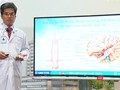 TS.BS Nguyễn Bá Thắng – Trưởng Trung tâm Khoa học Thần kinh BV Đại học Y Dược TP.HCM cảnh báo về bệnh đột quỵ (Ảnh: HB) 