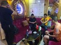Nhóm khách Trung Quốc, có một người đang trong thời gian tự cách ly. Ảnh: Nguyễn Yên