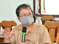 Bác sĩ Trương Hữu Khanh phát biểu về phòng chống dịch Covid-19. Ảnh: Việt Dũng