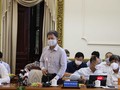 PGS.TS.BS Đỗ Văn Dũng - Trưởng khoa Y tế Công cộng, Đại học Y dược TP.HCM tại cuộc họp với lãnh đạo Thành phố