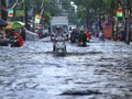 TP.HCM tiến hành nhiều giải pháp nhưng cứ mưa là ngập. Ảnh: Báo Thanh niên