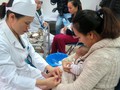 Các chuyên gia nhận định, các dịch bệnh như sốt xuất huyết, tay – chân – miệng, cúm, sởi, ho gà sẽ vẫn tiếp tục gia tăng trong thời gian tới.