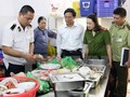 Cơ quan chức năng kiểm tra an toàn thực phẩm tại Hà Nội