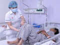 Bệnh nhân N.V.G đang điều trị tại Khoa Ngoại - Thần kinh, Bệnh viện TWQĐ 108.