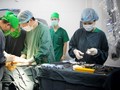 Một ca phẫu thuật tại Bệnh viện Nhi Trung ương.
