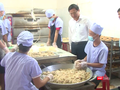 Chi Cục An toàn vệ sinh thực phẩm Hà Nội kiểm tra an toàn thực phẩm tại huyện Đông Anh.
