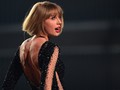 Taylor Swift có phần trình diễn sôi động tại Grammy năm nay - Ảnh: AFP