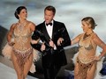 Khán giả vô cùng phấn khích khi khi nam diễn viên Neil Patrick Harris bất ngờ xuất hiện trên sân khấu và thể hiện ca khúc "No One Wants to Do It Alone" tại lễ trao giải Oscar 2010.
